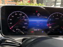 Cargar imagen en el visor de la galería, Mercedes-Benz C200 Híbrido Modelo 2025
