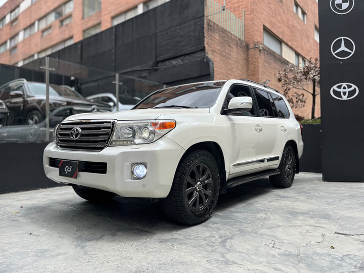 Toyota Land Cruiser 200 Modelo 2013 Blindada