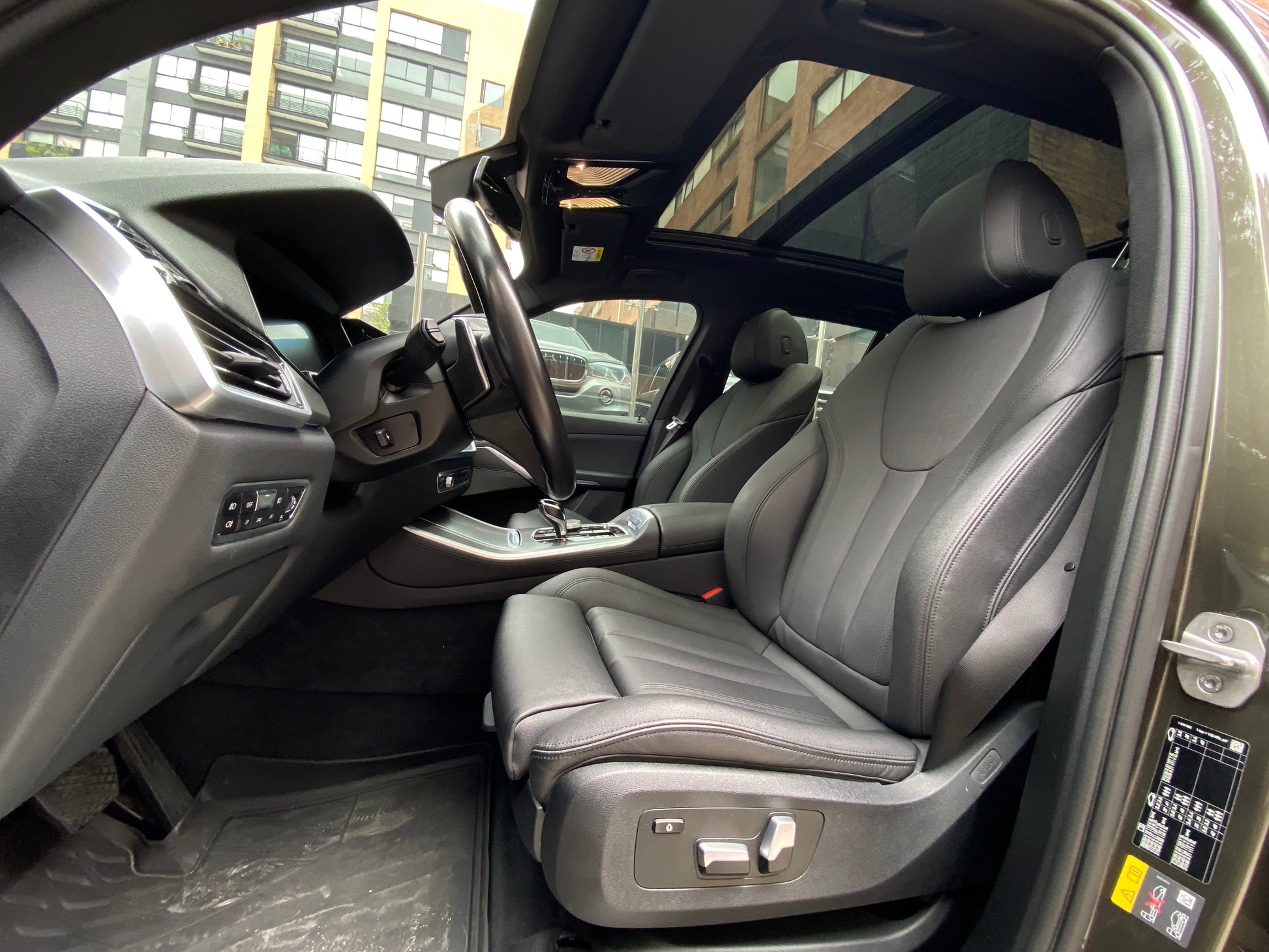 BMW X5 xDrive45E Modelo 2021 - Autos 93