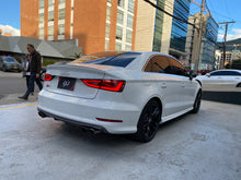 Cargar imagen en el visor de la galería, Audi S3 Sedan Modelo 2015
