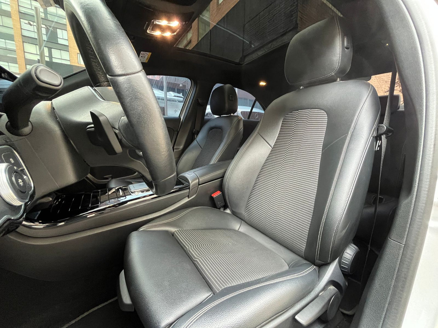 Mercedes-Benz A200 Sedán Modelo 2020 - Autos 93