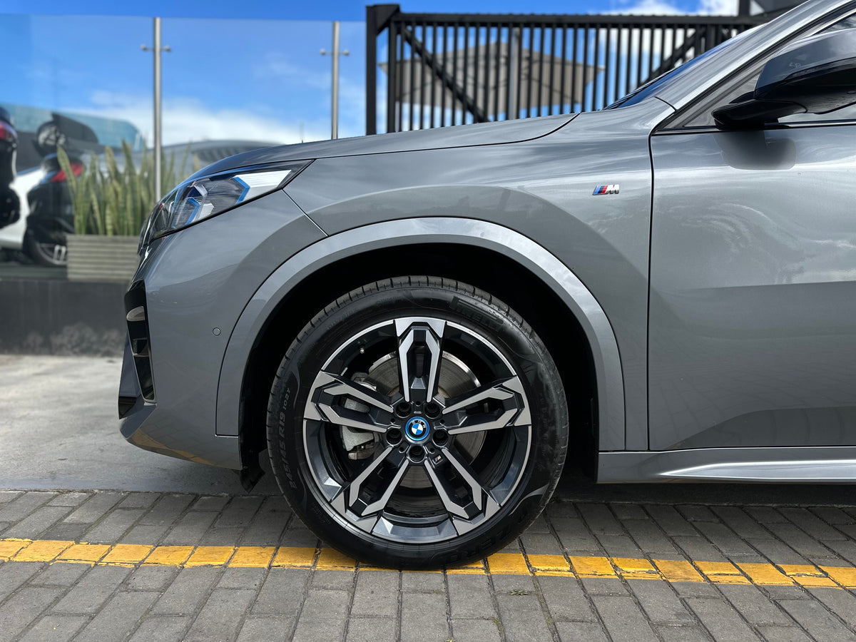 BMW iX2 xDrive30 Modelo 2024