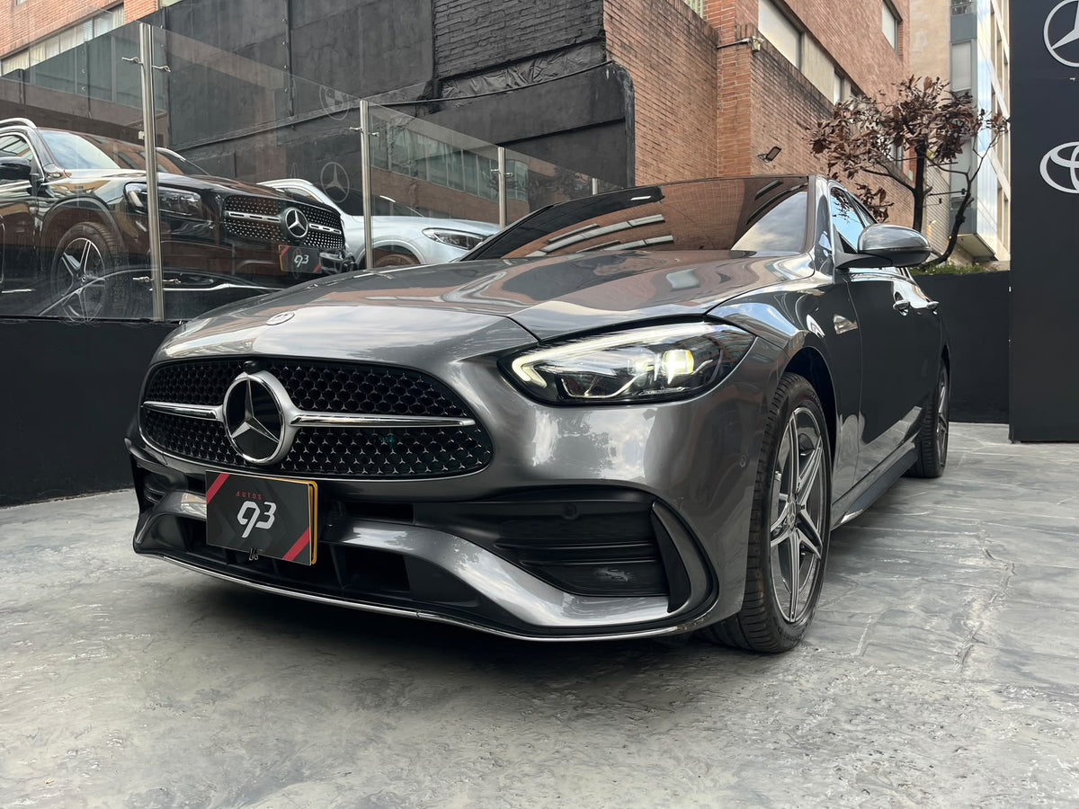 Mercedes-Benz C200 2025