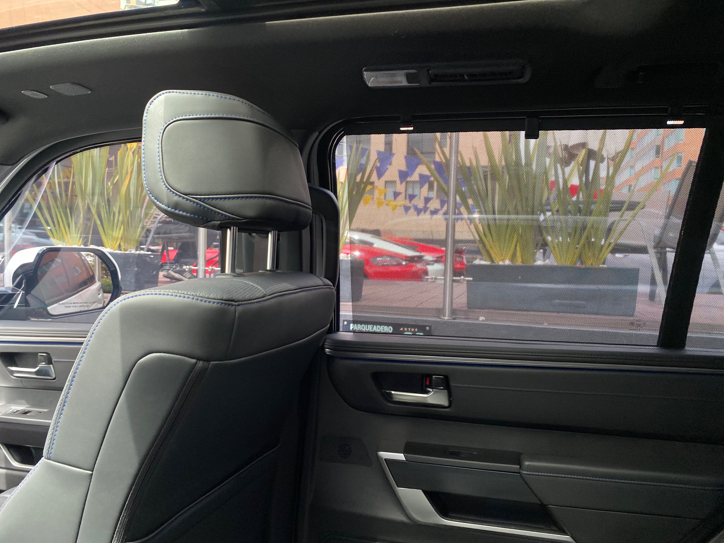 Toyota Sequoia Platinum Hibrida Modelo 2026 (IMPORTACIÓN) - Autos 93