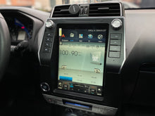 Cargar imagen en el visor de la galería, Toyota Prado TXL Modelo 2018

