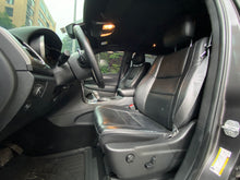 Cargar imagen en el visor de la galería, Jeep Grand Cherokee Laredo Modelo 2019
