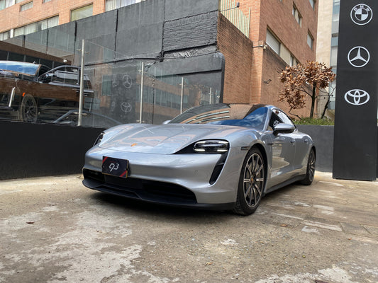 Porsche Taycan Modelo 2022