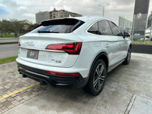 Cargar imagen en el visor de la galería, Audi Q5 Sportback Híbrida Modelo 2022
