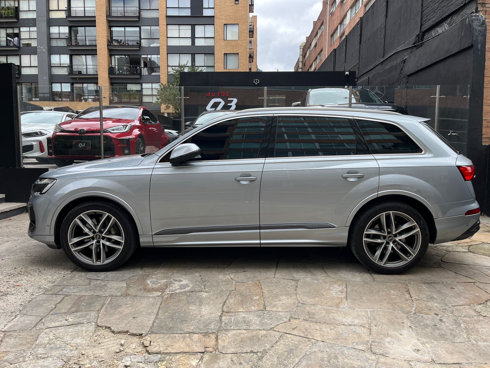 Audi Q7 Modelo 2025 - Autos 93