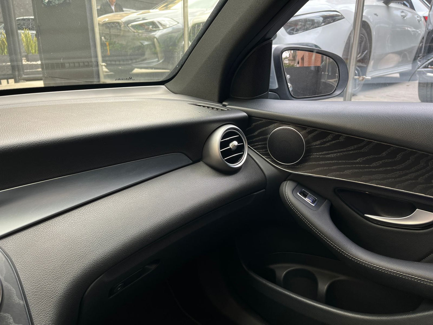 Mercedes-Benz GLC 300e 4MATIC Modelo 2022