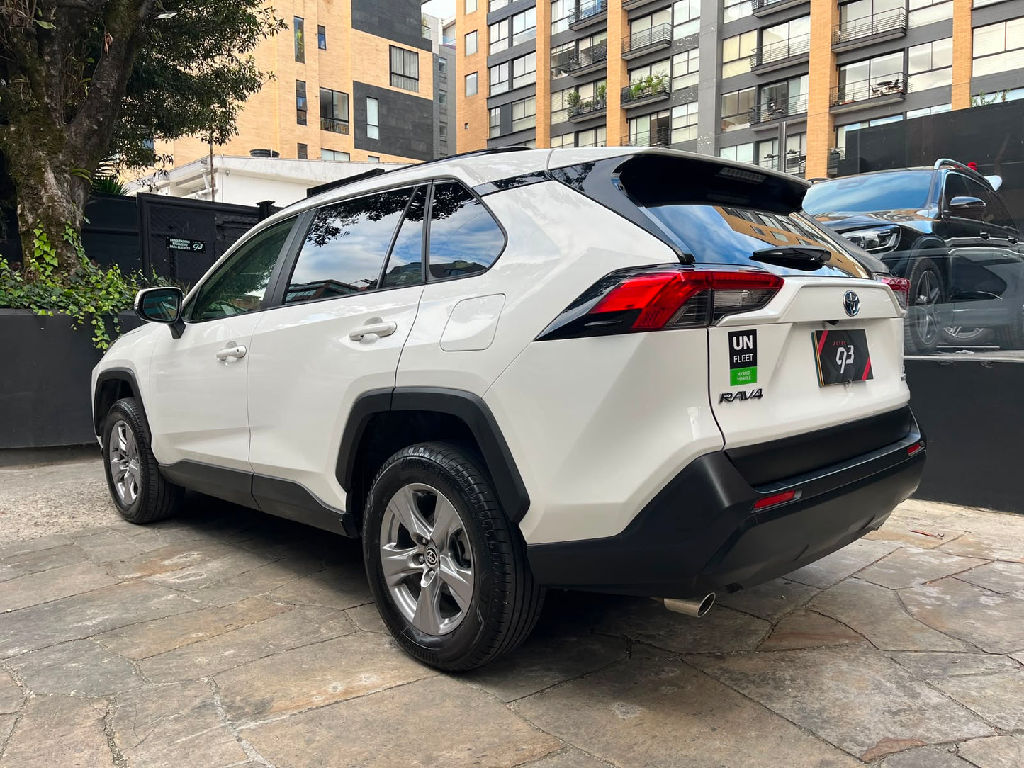 Toyota RAV4 LE Hybrid Modelo 2024