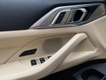 Cargar imagen en el visor de la galería, BMW 420I Cabriolet Modelo 2024
