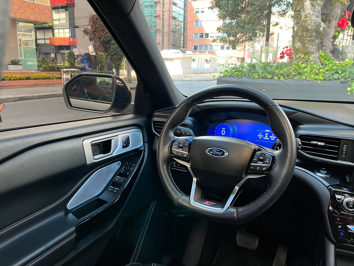 Ford Explorer ST Modelo 2023