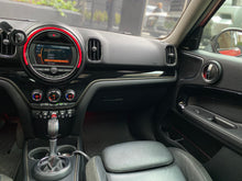Cargar imagen en el visor de la galería, Mini Cooper S Countryman Modelo 2020
