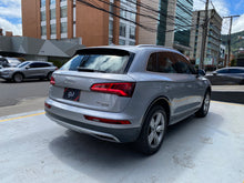 Cargar imagen en el visor de la galería, AUDI Q5 45 TFSI Modelo 2019
