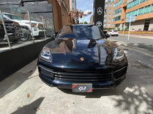 Cargar imagen en el visor de la galería, Porsche Cayenne Coupe Modelo 2022
