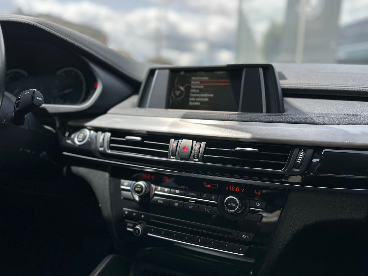 BMW X6 xDrive35i Modelo 2018 - Autos 93