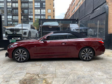 Cargar imagen en el visor de la galería, BMW 420I Cabriolet Modelo 2024
