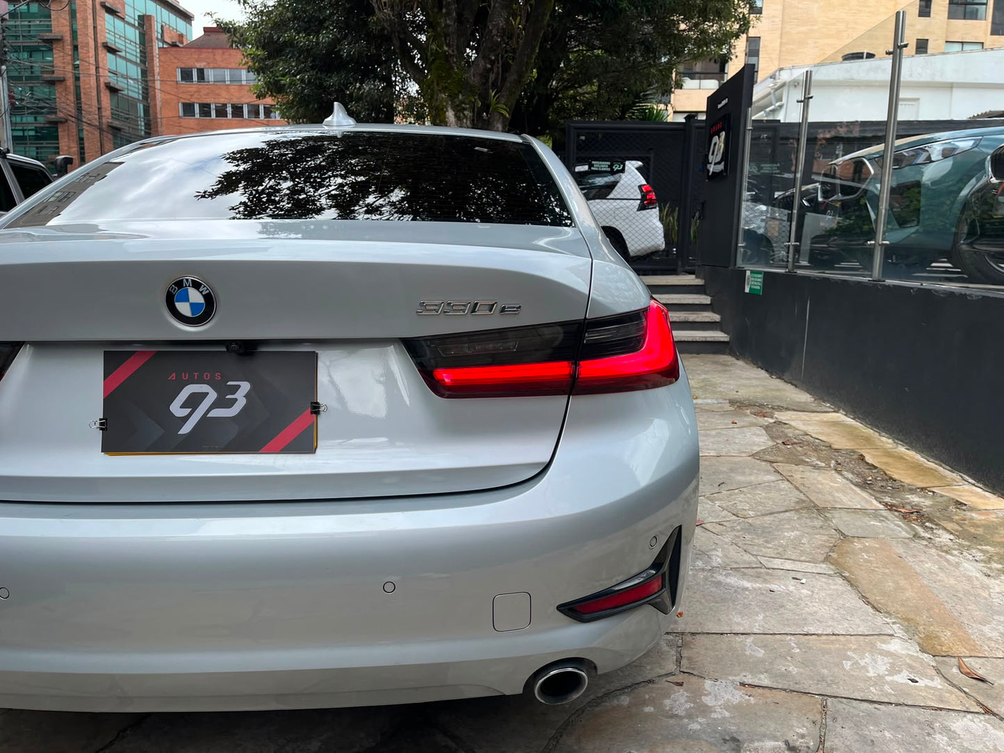 BMW 330e Modelo 2021