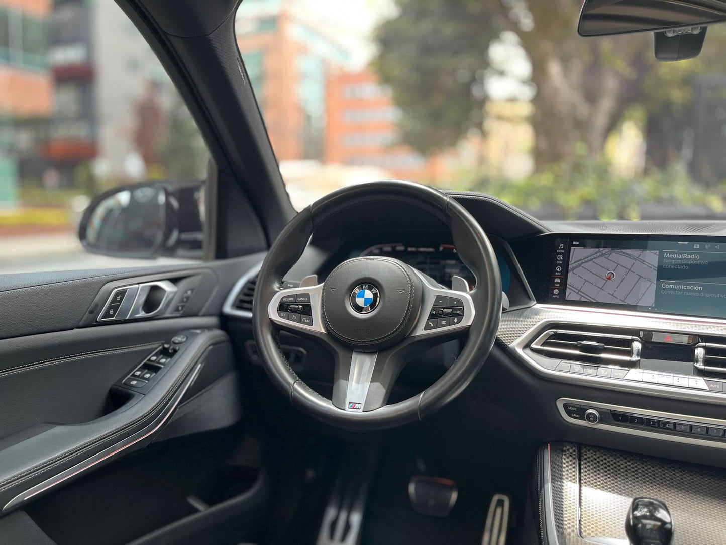 BMW X5 M50i xDrive Modelo 2021 - Autos 93