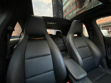 Cargar imagen en el visor de la galería, Mercedes-Benz CLA 180 Modelo 2019
