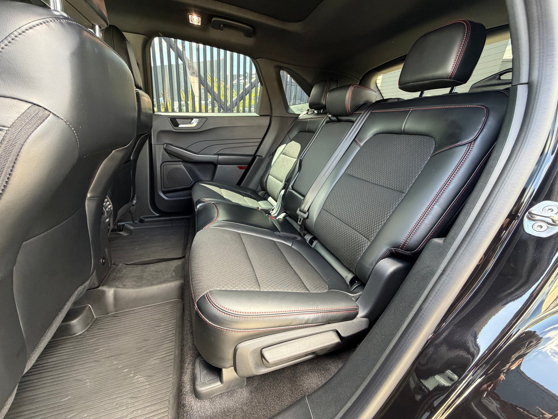 Ford Escape ST-Line Hybrid Modelo 2025 - Autos 93