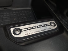 Cargar imagen en el visor de la galería, Ford Bronco Wildtrak Blindada Modelo 2024

