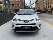 Cargar imagen en el visor de la galería, Toyota RAV4 Street Modelo 2017
