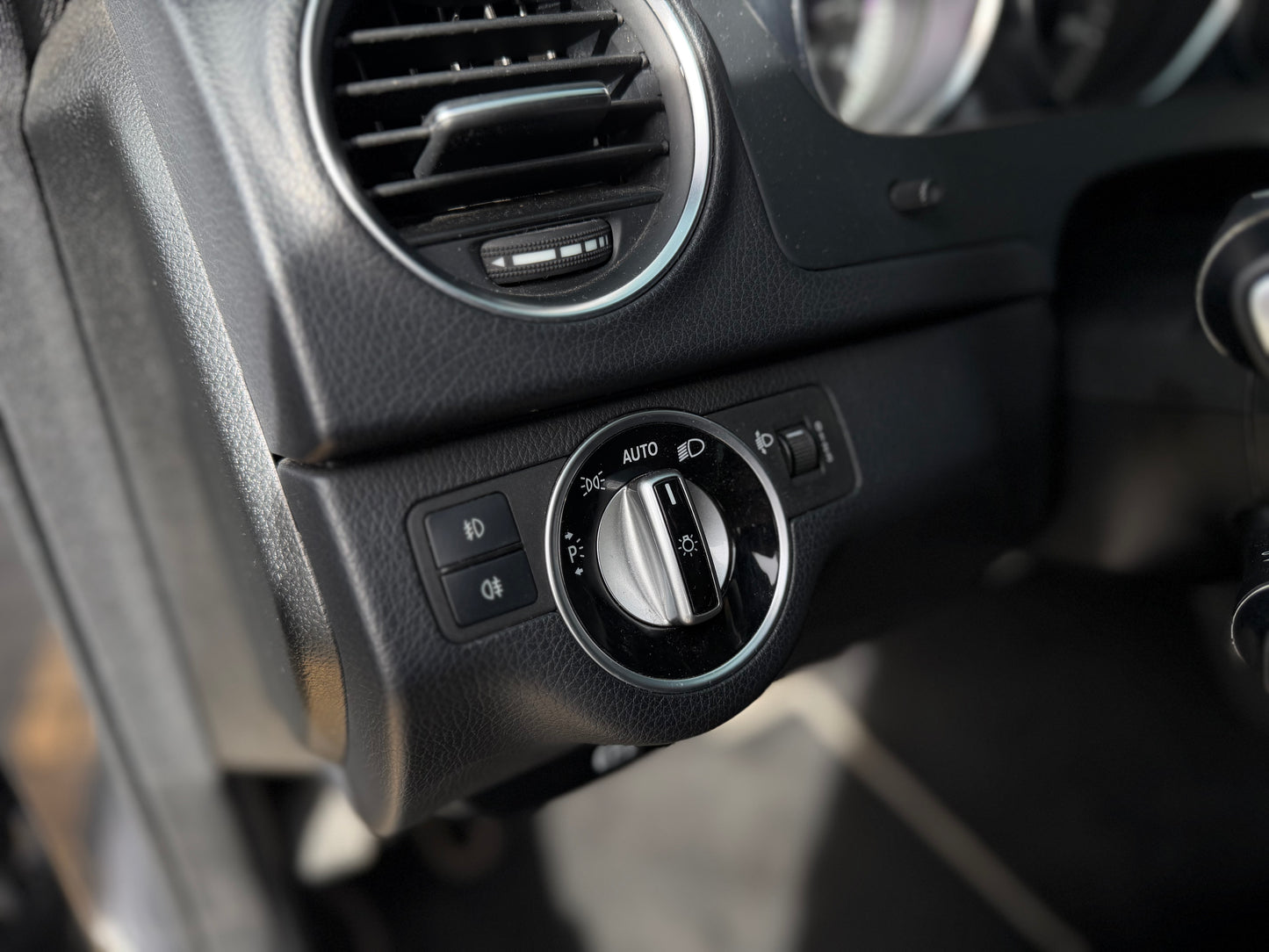 Mercedes Benz C180 CGI Modelo 2014