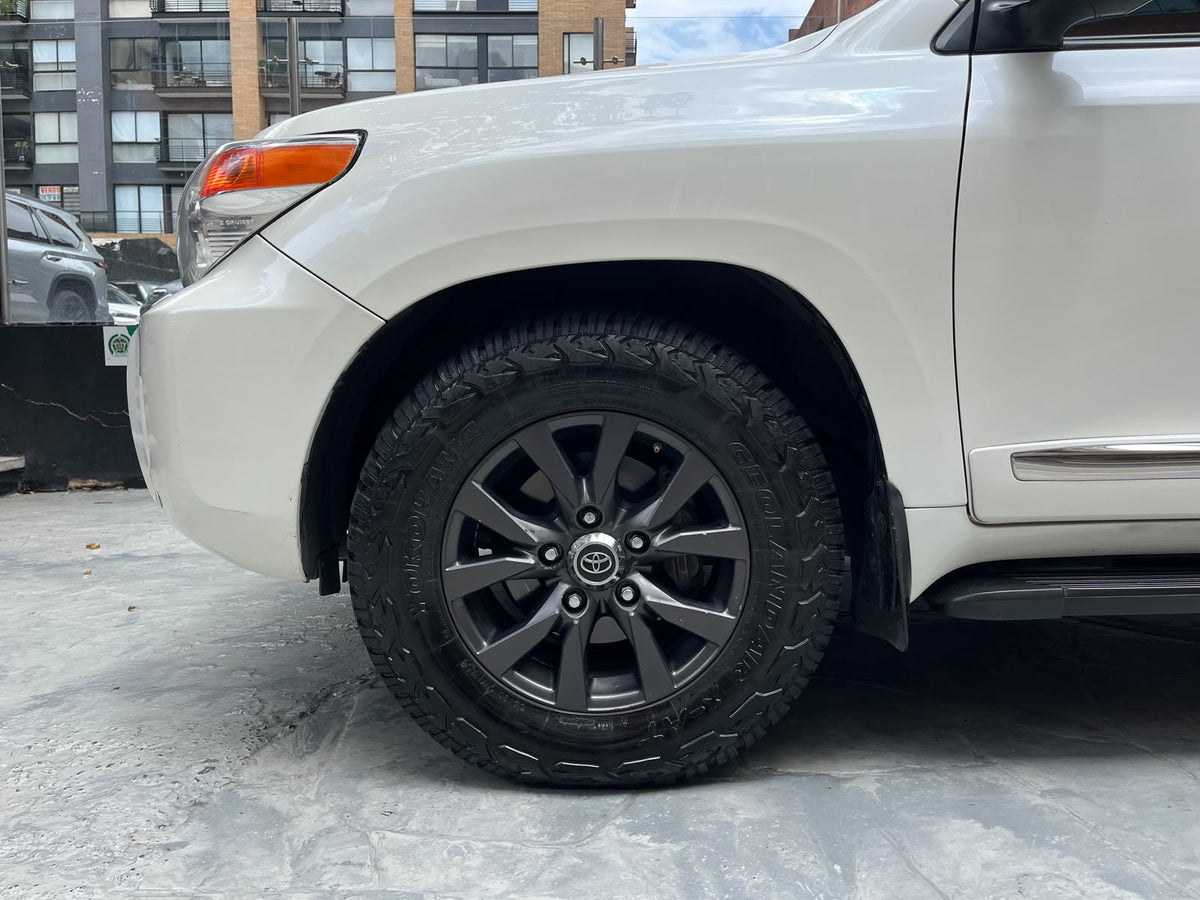Toyota Land Cruiser 200 Modelo 2013 Blindada