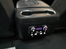 Cargar imagen en el visor de la galería, Chevrolet Tahoe Z71 Blindada Modelo 2023
