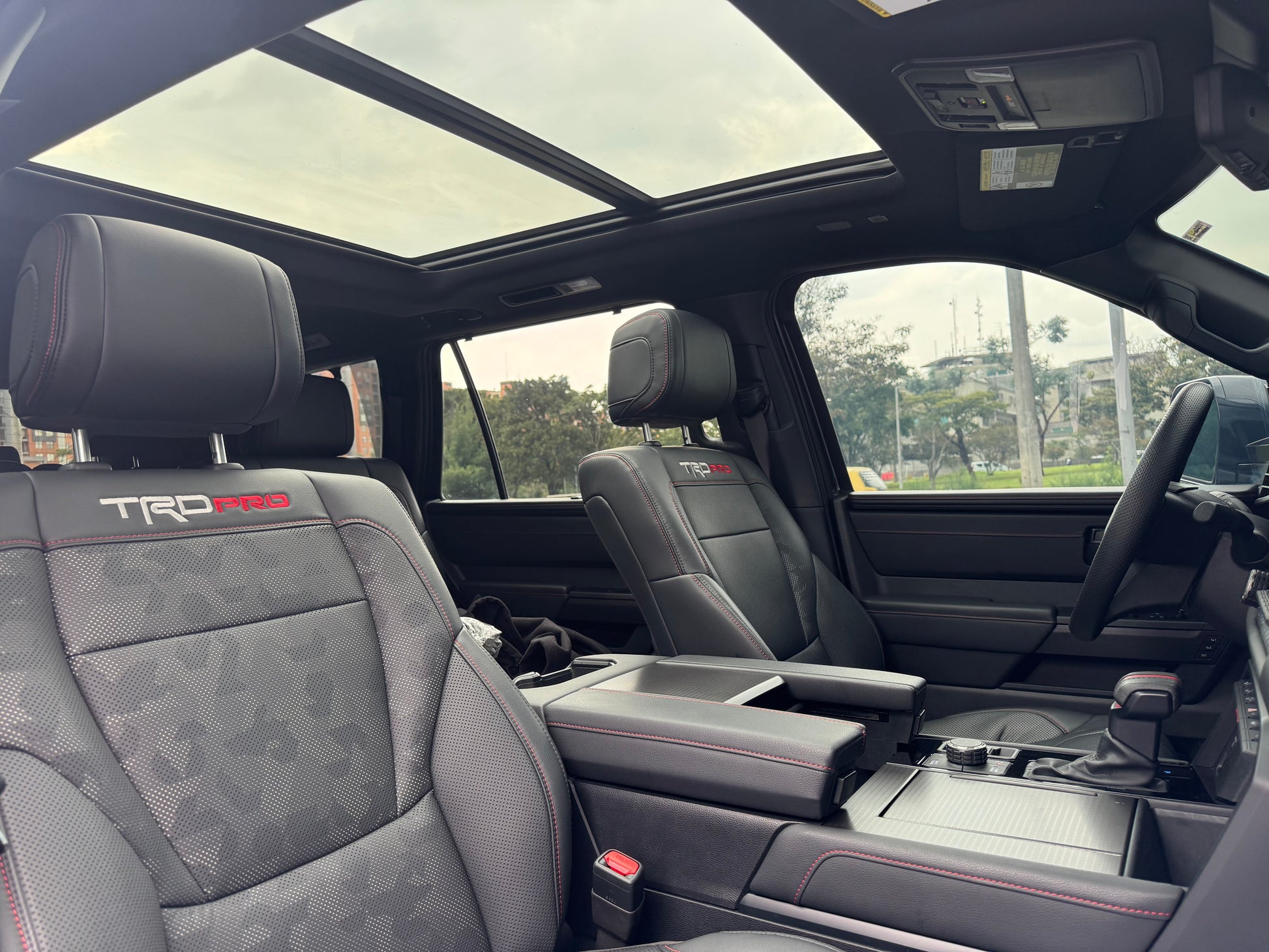 Toyota Sequoia TRD PRO Hibrida Modelo 2026 (IMPORTACIÓN) - Autos 93