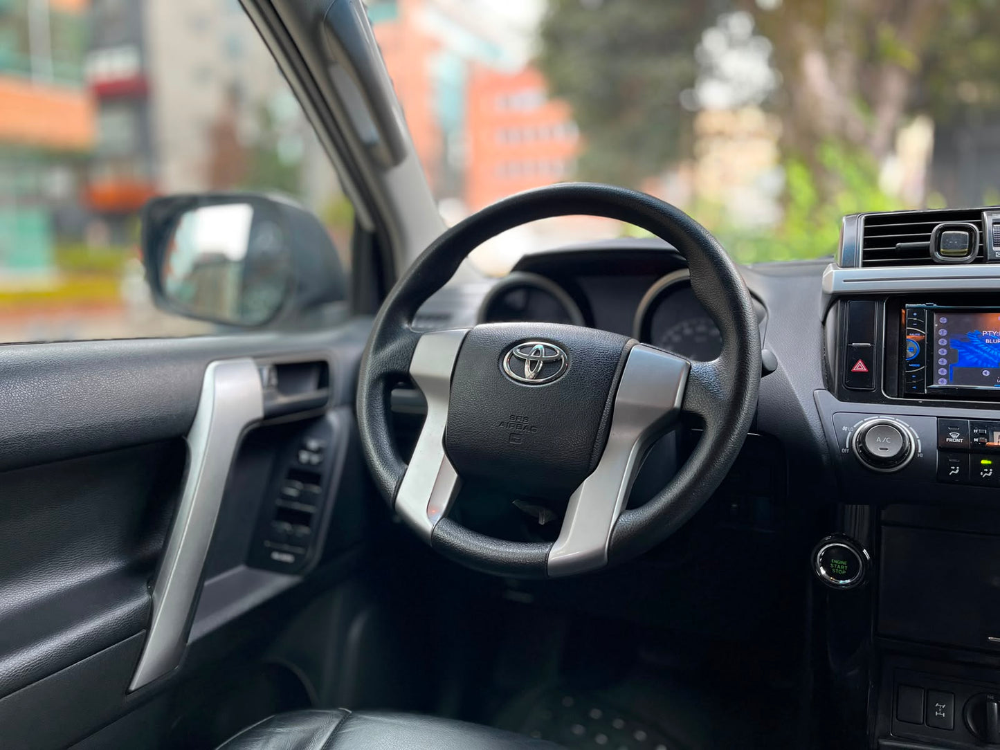 Toyota Prado TX 4.0 Gasolina Modelo 2014 - Autos 93
