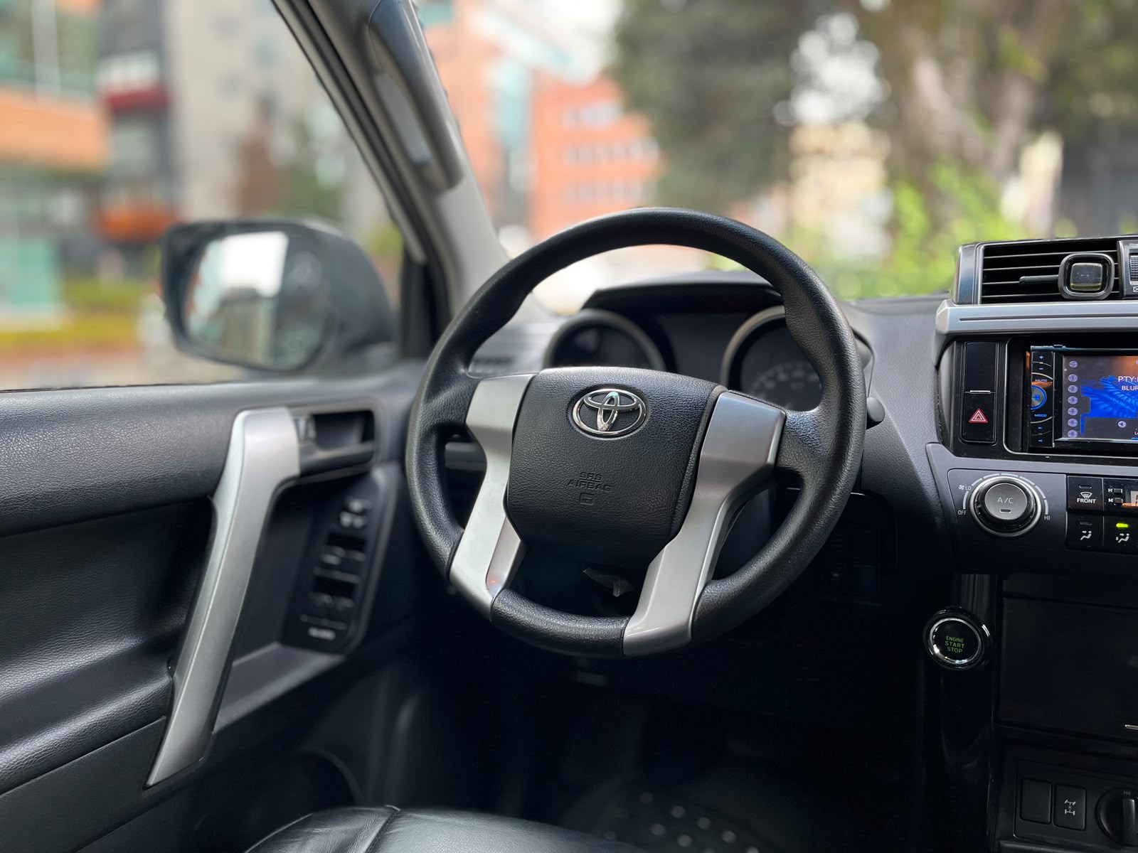 Toyota Prado TX 4.0 Gasolina Modelo 2014 - Autos 93