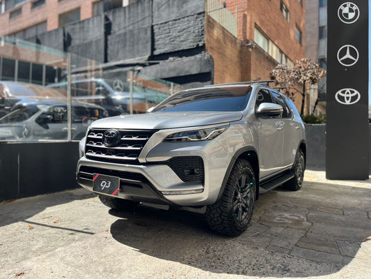 Toyota Fortuner SR Modelo 2023
