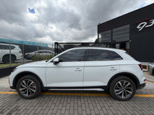 Cargar imagen en el visor de la galería, Audi Q5 MHEV Modelo 2023
