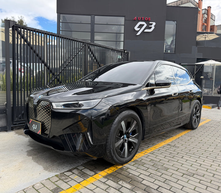 BMW iX xDrive40 Modelo 2022 - Autos 93