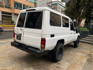 Toyota Land Cruiser Serie 70 Modelo 2016