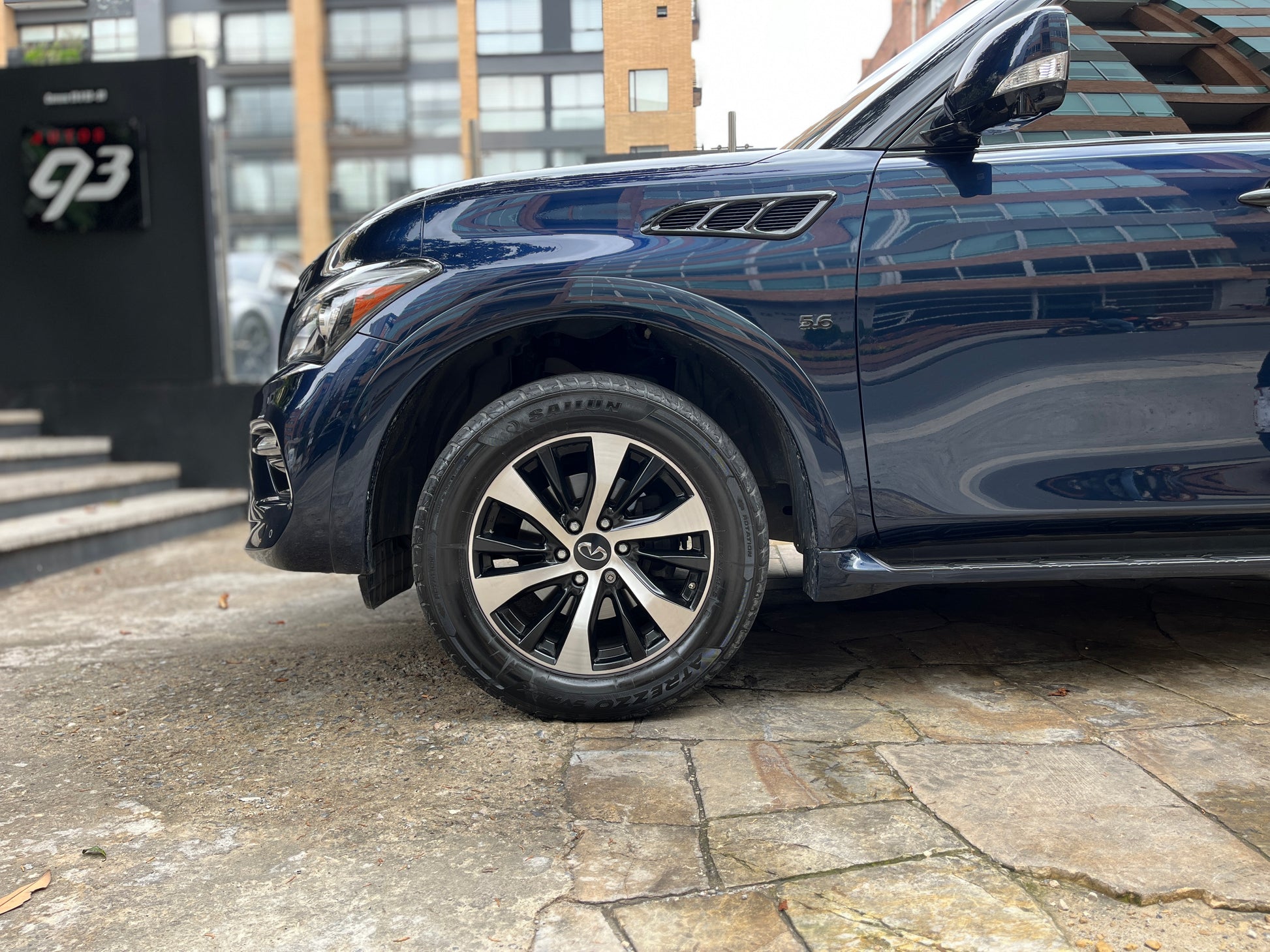 Infiniti QX80 Modelo 2017 - Autos 93