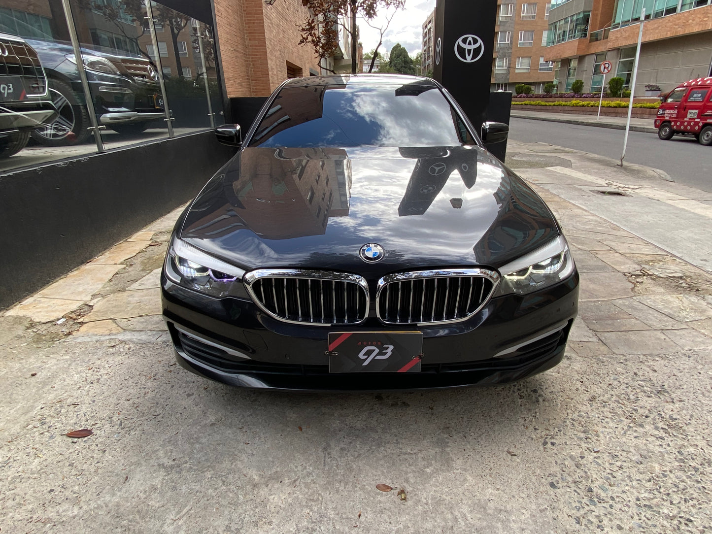 BMW 520I Modelo 2018 - Autos 93