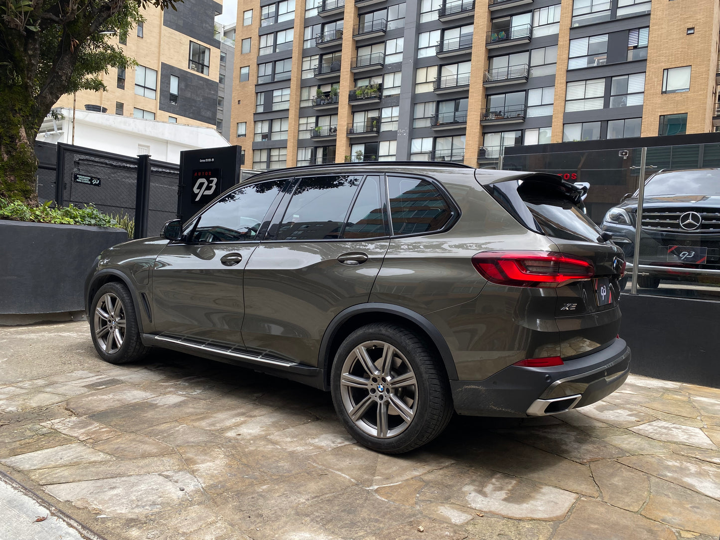 BMW X5 xDrive45E Modelo 2021 - Autos 93