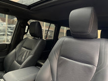 Cargar imagen en el visor de la galería, Toyota Land Cruiser Prado TXL Modelo 2025
