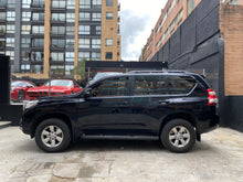 Cargar imagen en el visor de la galería, Toyota Prado TXL Modelo 2015
