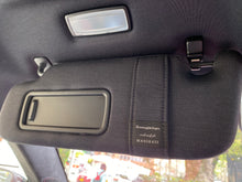 Cargar imagen en el visor de la galería, Maserati Levante SQ4 Granlusso Modelo 2019
