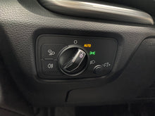 Cargar imagen en el visor de la galería, Audi A3 Sportback Modelo 2019
