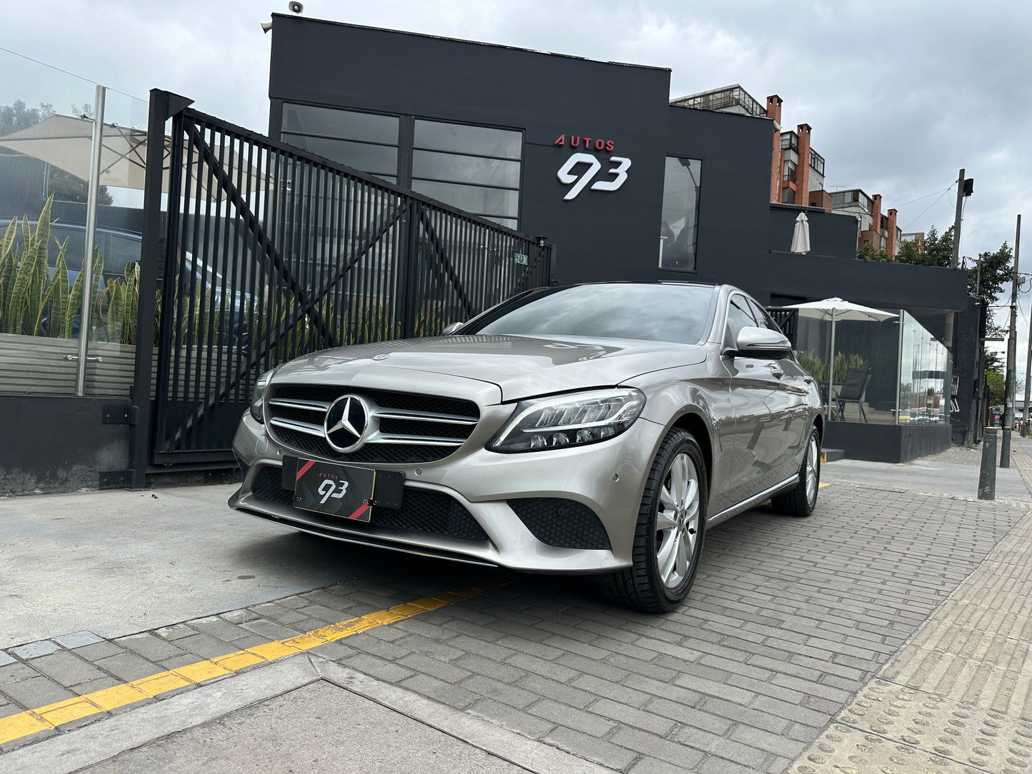 Mercedes-Benz C 200 Exclusive Modelo 2020