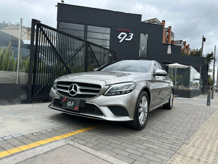 Mercedes-Benz C 200 Exclusive Modelo 2020