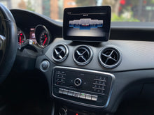 Cargar imagen en el visor de la galería, Mercedes-Benz CLA 180 Modelo 2019
