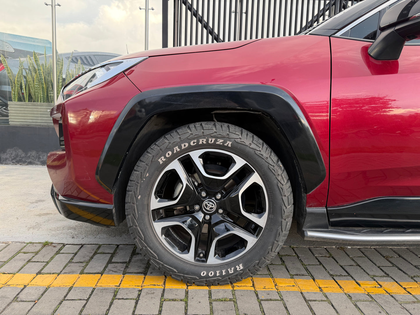 Toyota RAV4 X-ROAD 2.5 Modelo 2020 - Autos 93