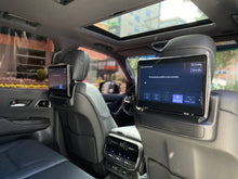 Cargar imagen en el visor de la galería, Toyota Land Cruiser 300 ZX Modelo 2023
